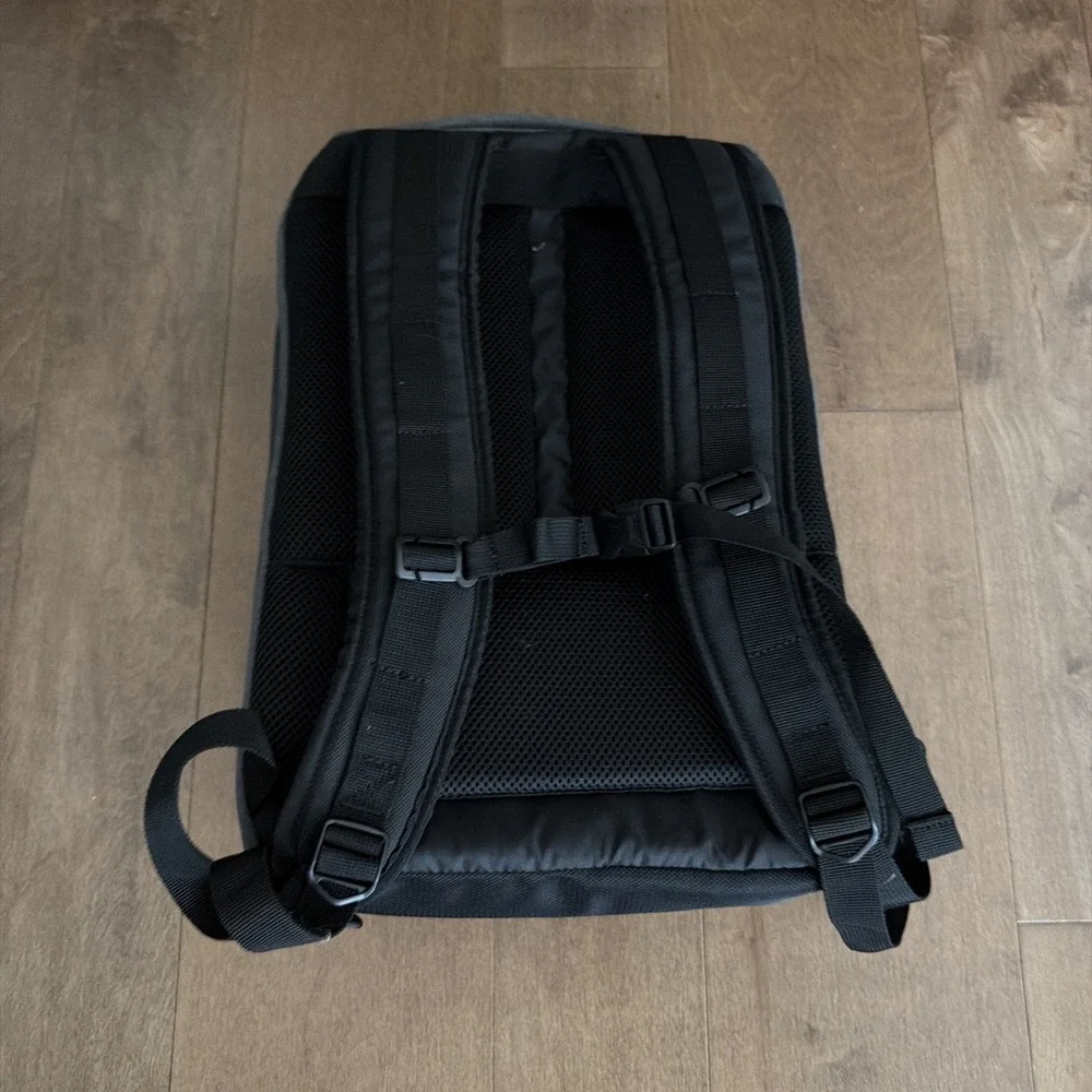 eBags EB2146-16 Professional Slim Laptop Backpack Gray Orange Used